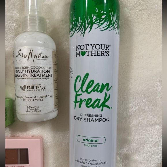 Beauty Bundle - Picture 2 of 4